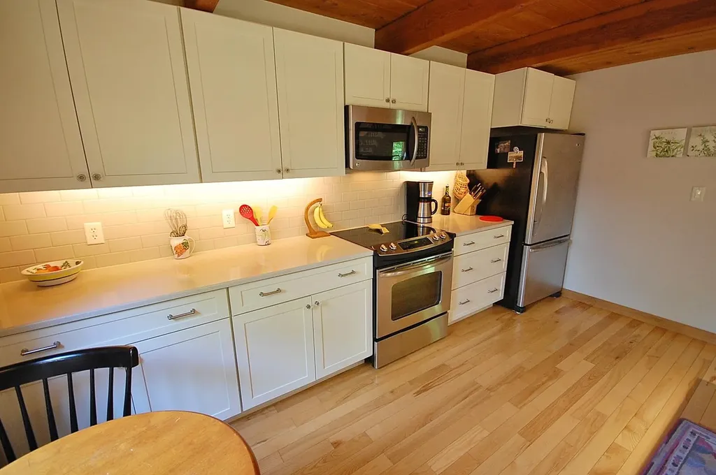 121 Hunter Road Freeport ME 04032