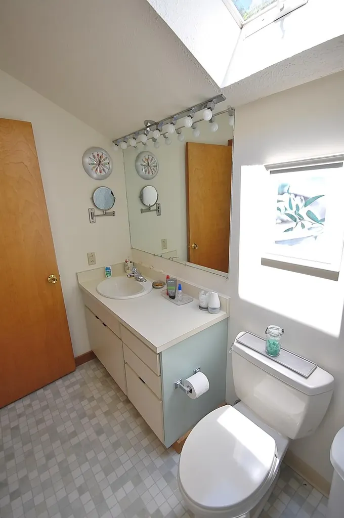 121 Hunter Road Freeport ME 04032