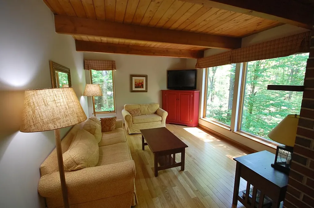 121 Hunter Road Freeport ME 04032