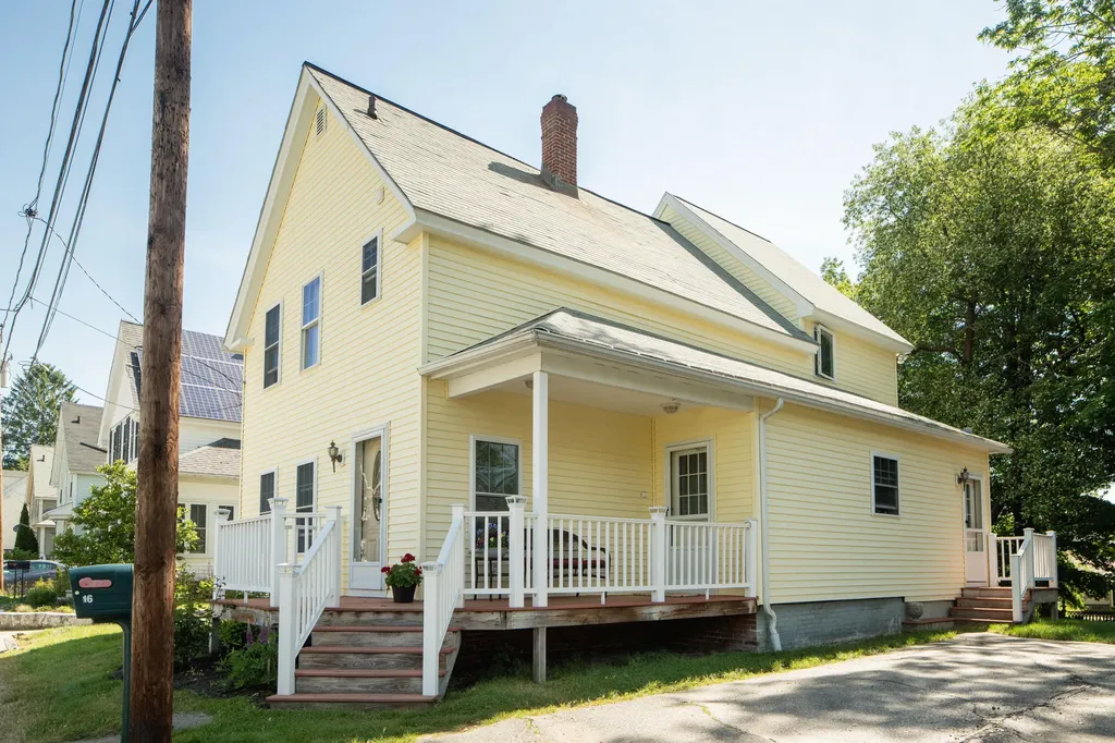 16 Otis Avenue Kittery ME 03904