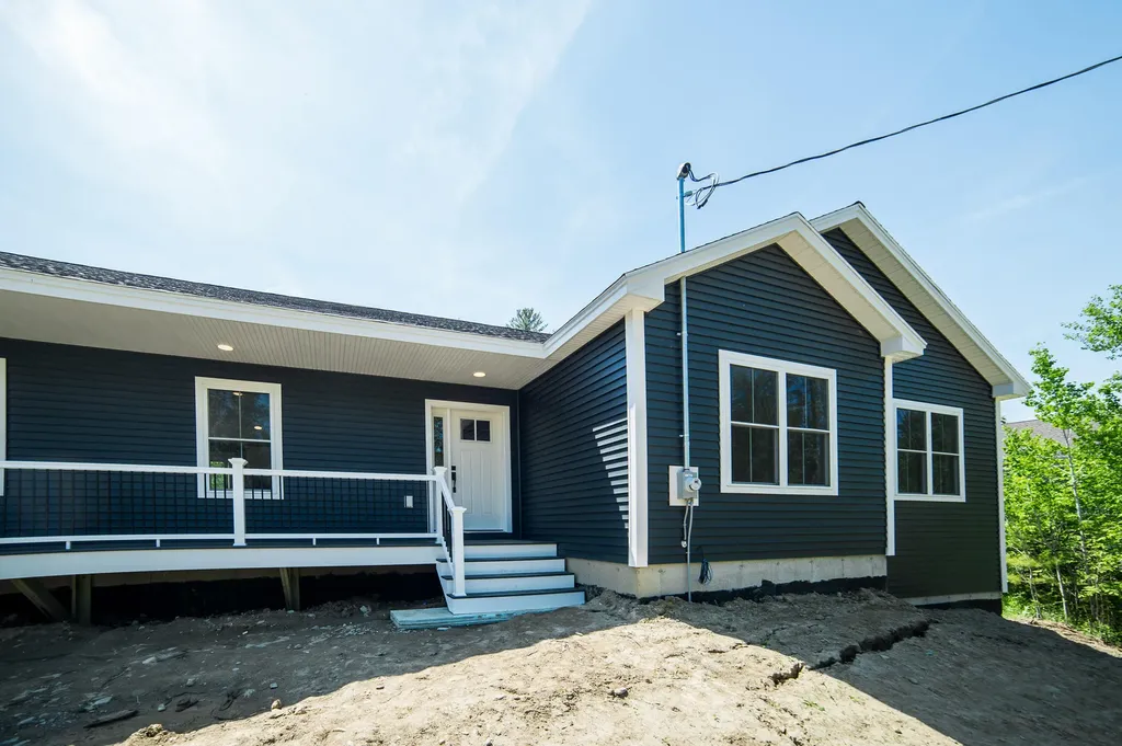 40 Madison Drive Levant ME 04456