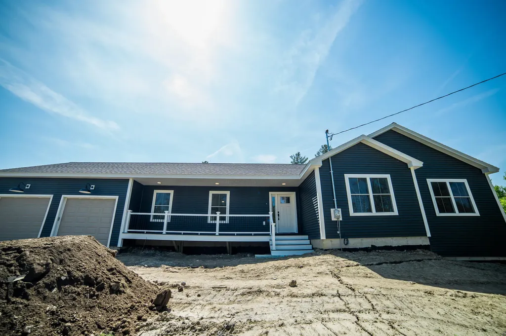 40 Madison Drive Levant ME 04456