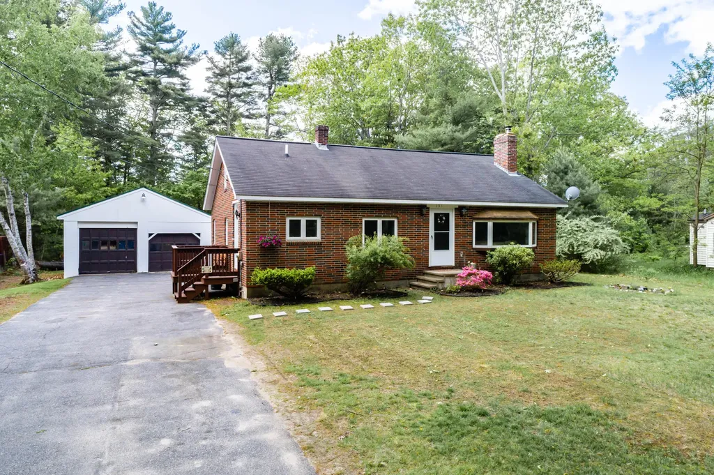 131 Flaggy Meadow Road Buxton ME 04093
