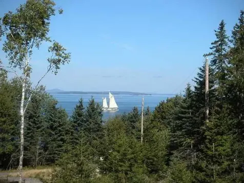 30 Steamboat Road Swans Island ME 04685