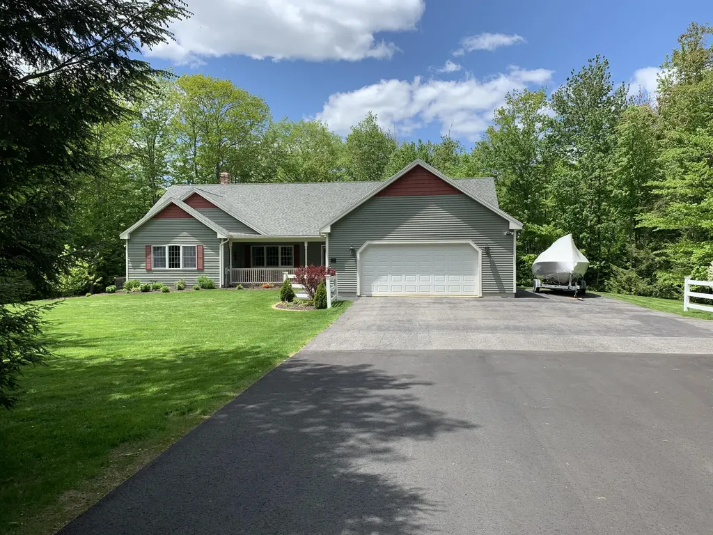 15 Upper Egypt Road Buxton ME 04093