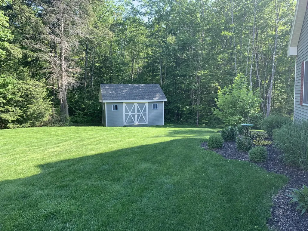 15 Upper Egypt Road Buxton ME 04093