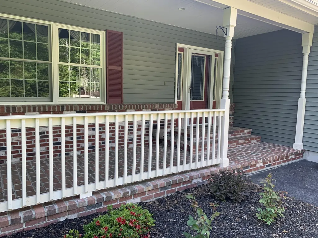 15 Upper Egypt Road Buxton ME 04093