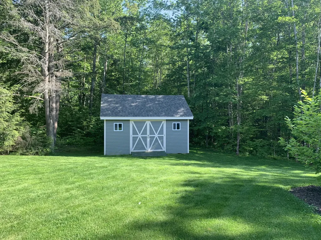 15 Upper Egypt Road Buxton ME 04093