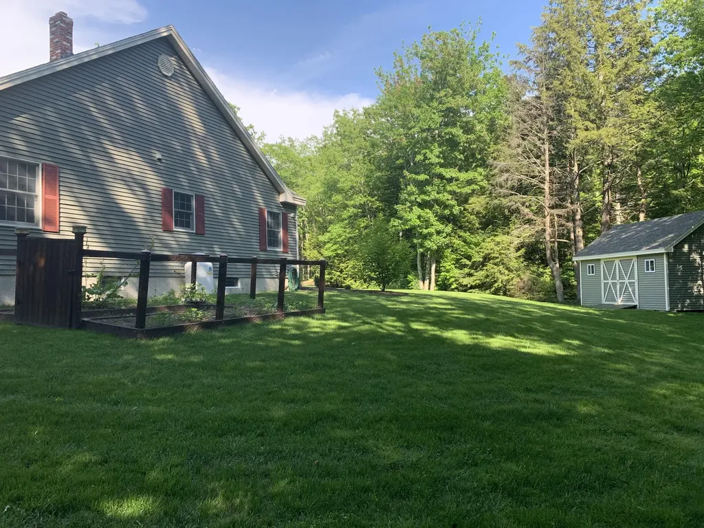 15 Upper Egypt Road Buxton ME 04093