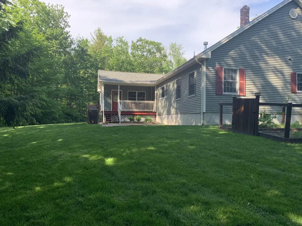 15 Upper Egypt Road Buxton ME 04093