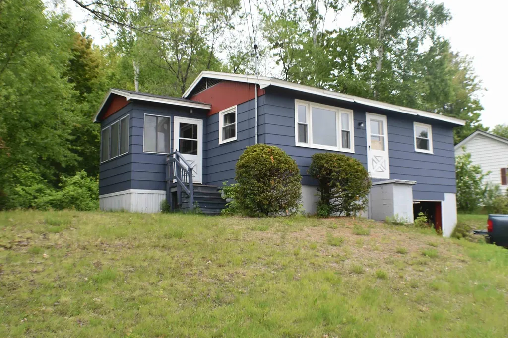 47 Winter Street Millinocket ME 04462