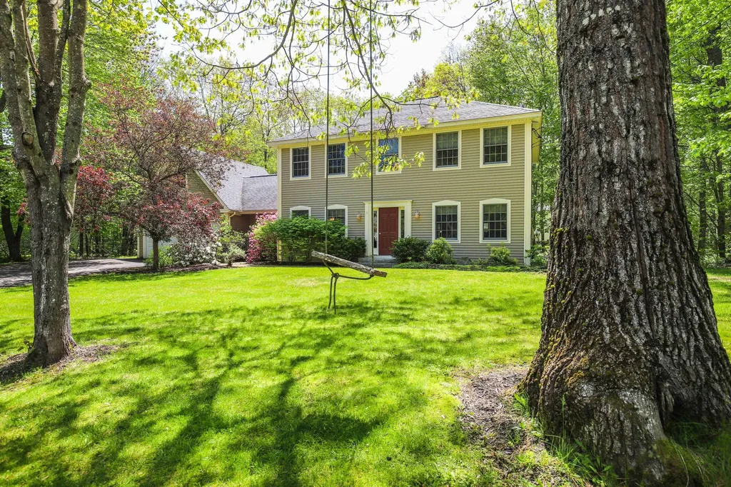 6 Sumac Drive Brunswick ME 04011