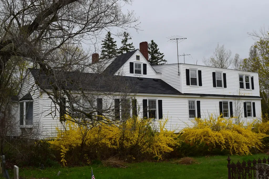 75 State Street Ellsworth ME 04605