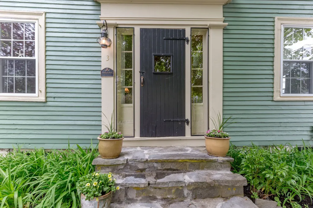 3 Hooper Street Wiscasset ME 04578