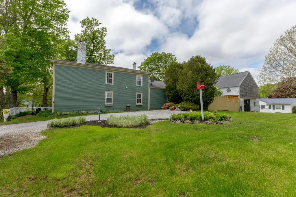 3 Hooper Street Wiscasset ME 04578