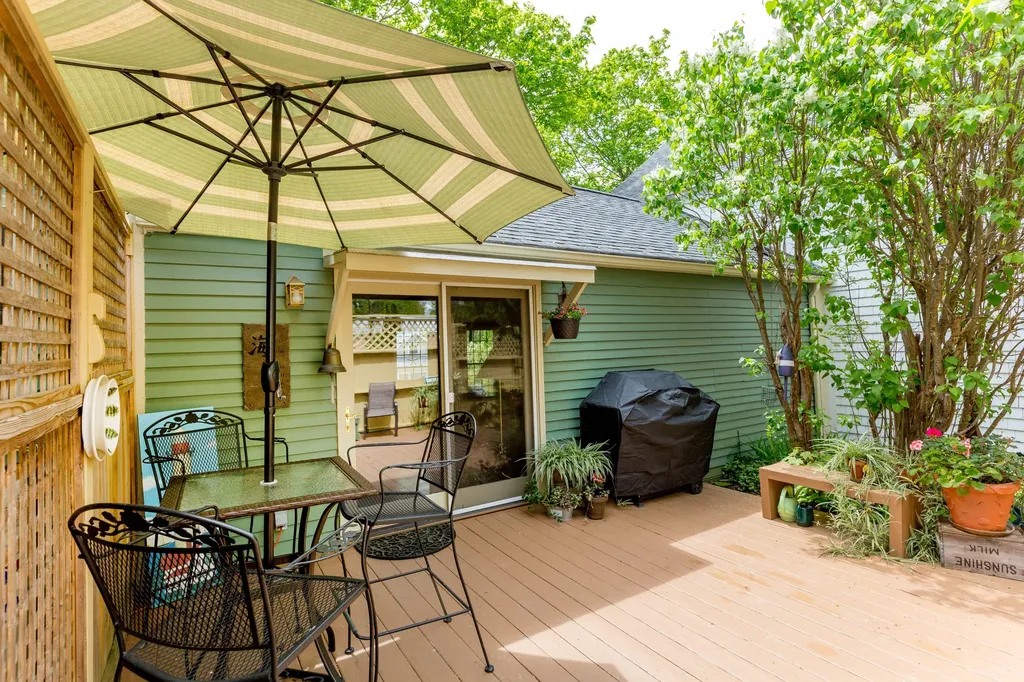 3 Hooper Street Wiscasset ME 04578