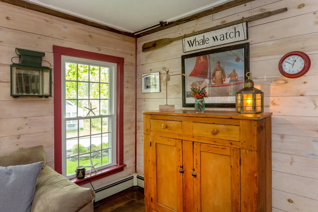 3 Hooper Street Wiscasset ME 04578