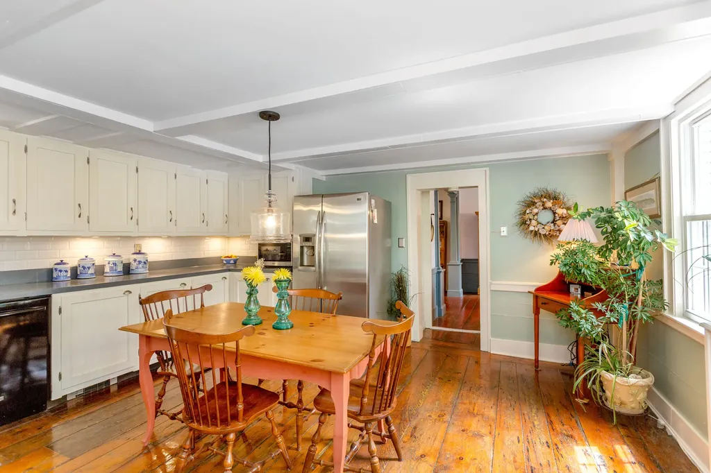 3 Hooper Street Wiscasset ME 04578