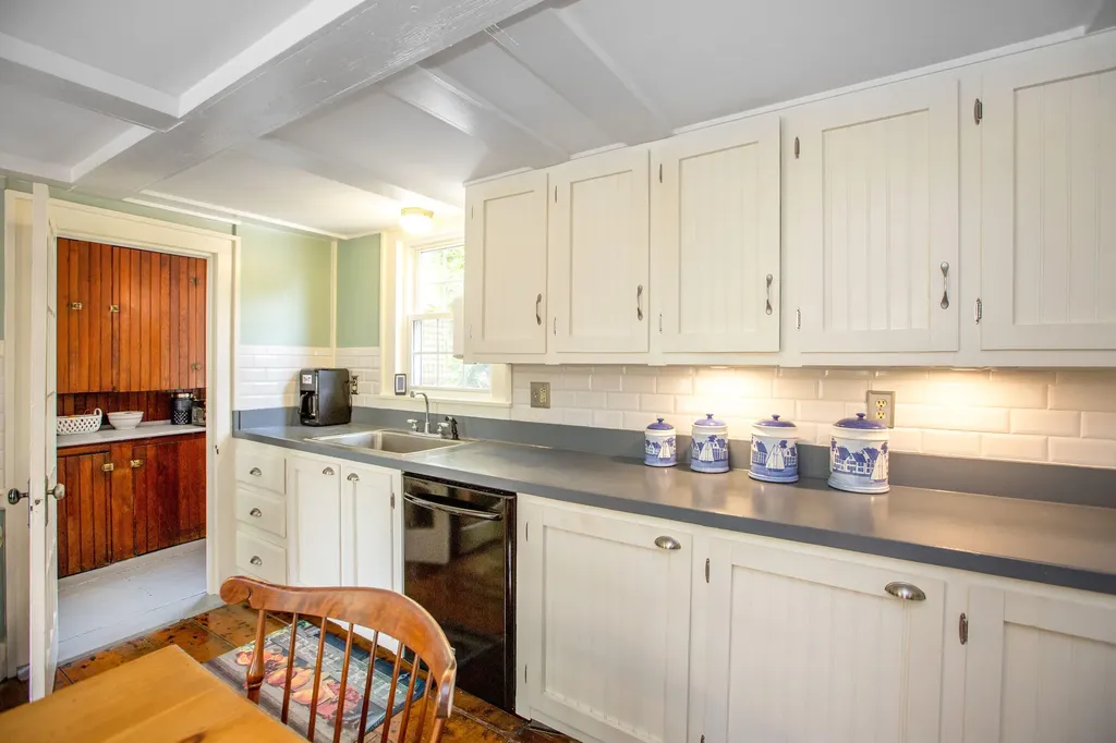 3 Hooper Street Wiscasset ME 04578