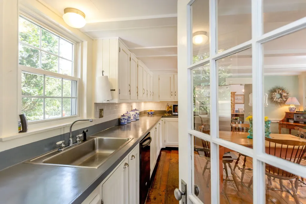3 Hooper Street Wiscasset ME 04578