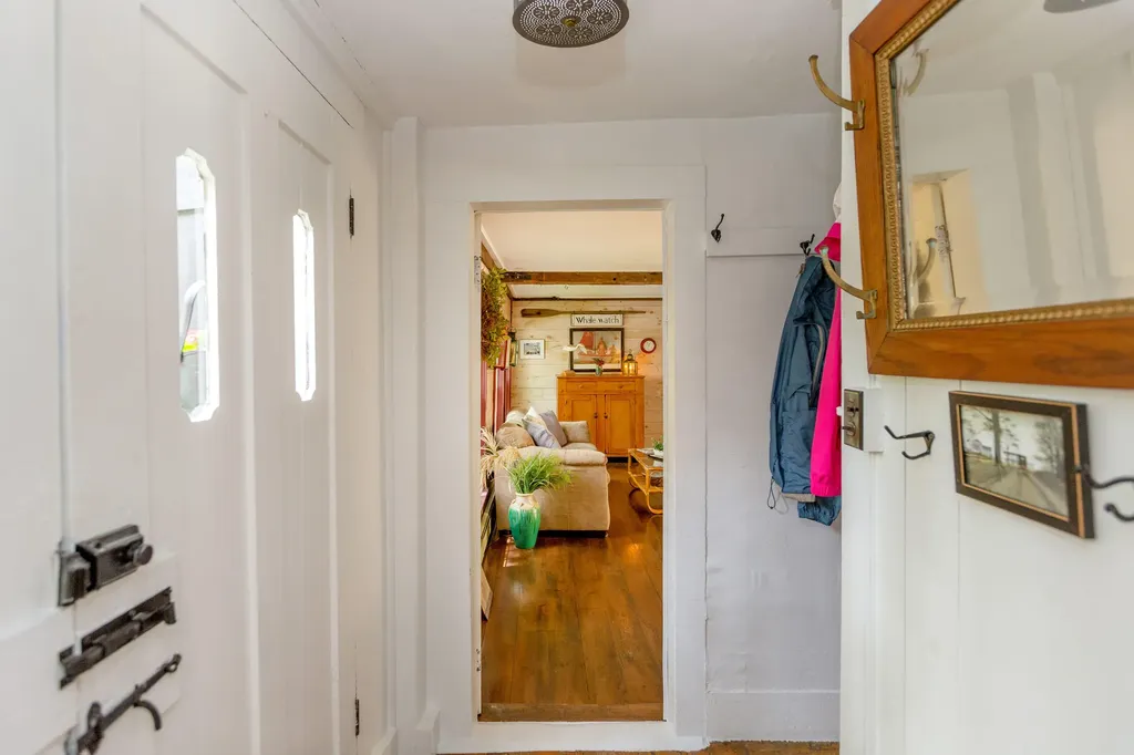 3 Hooper Street Wiscasset ME 04578