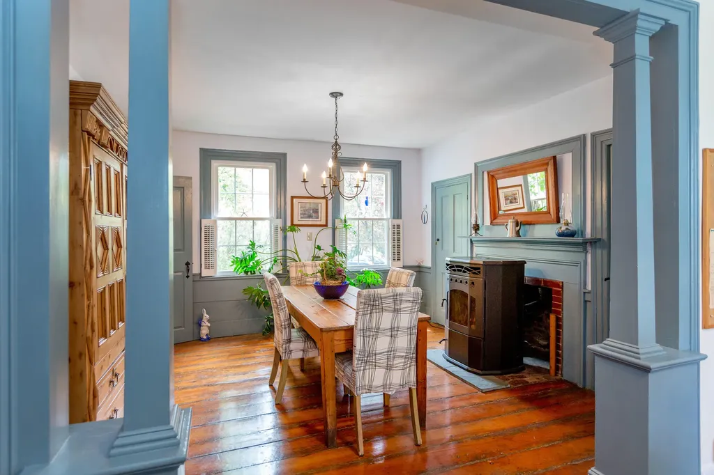 3 Hooper Street Wiscasset ME 04578
