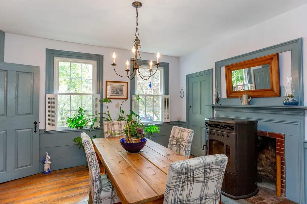 3 Hooper Street Wiscasset ME 04578