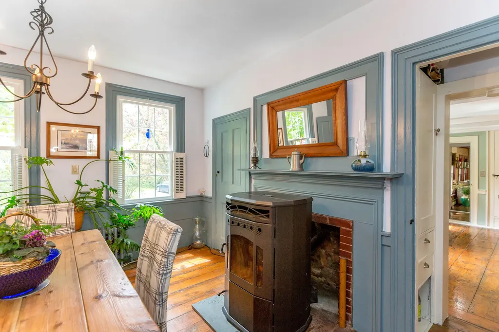 3 Hooper Street Wiscasset ME 04578
