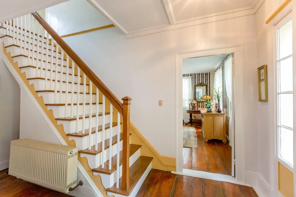 3 Hooper Street Wiscasset ME 04578
