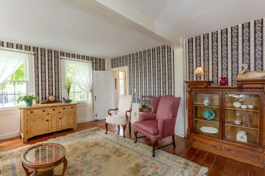 3 Hooper Street Wiscasset ME 04578