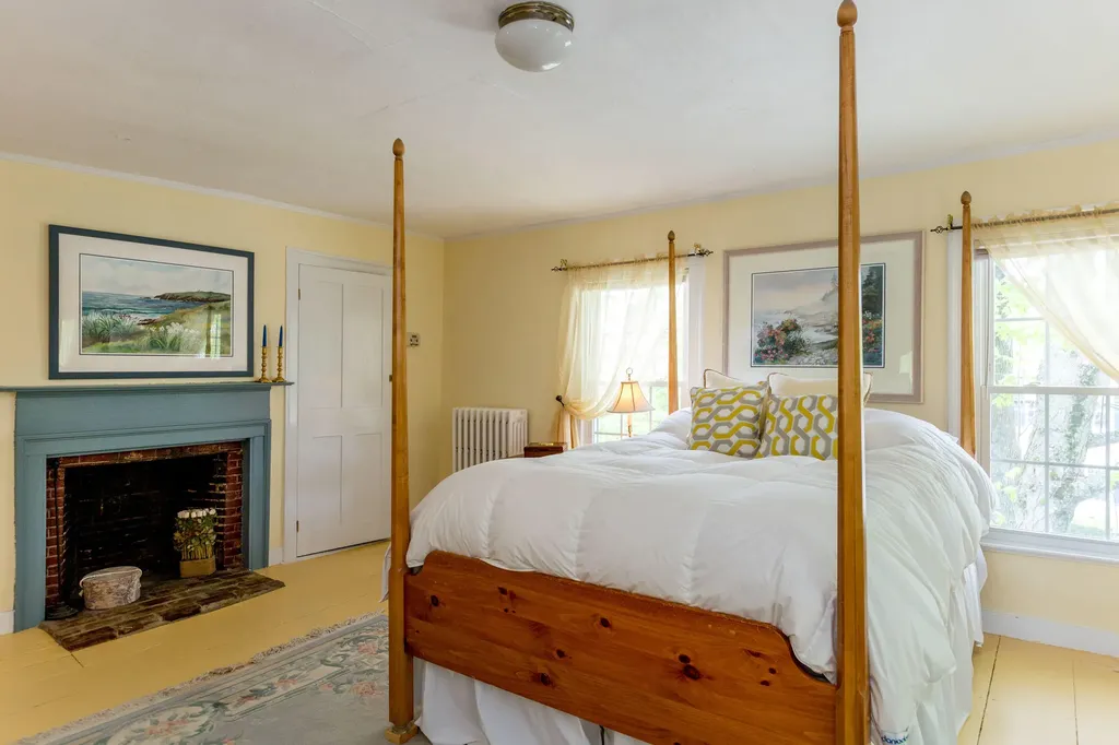 3 Hooper Street Wiscasset ME 04578