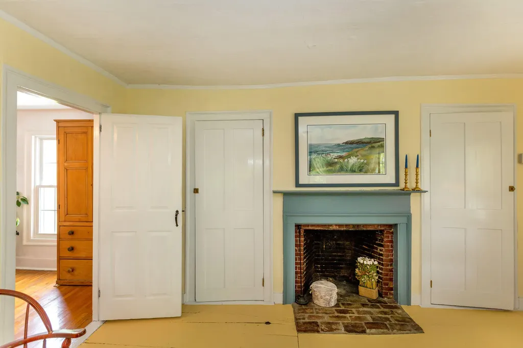 3 Hooper Street Wiscasset ME 04578