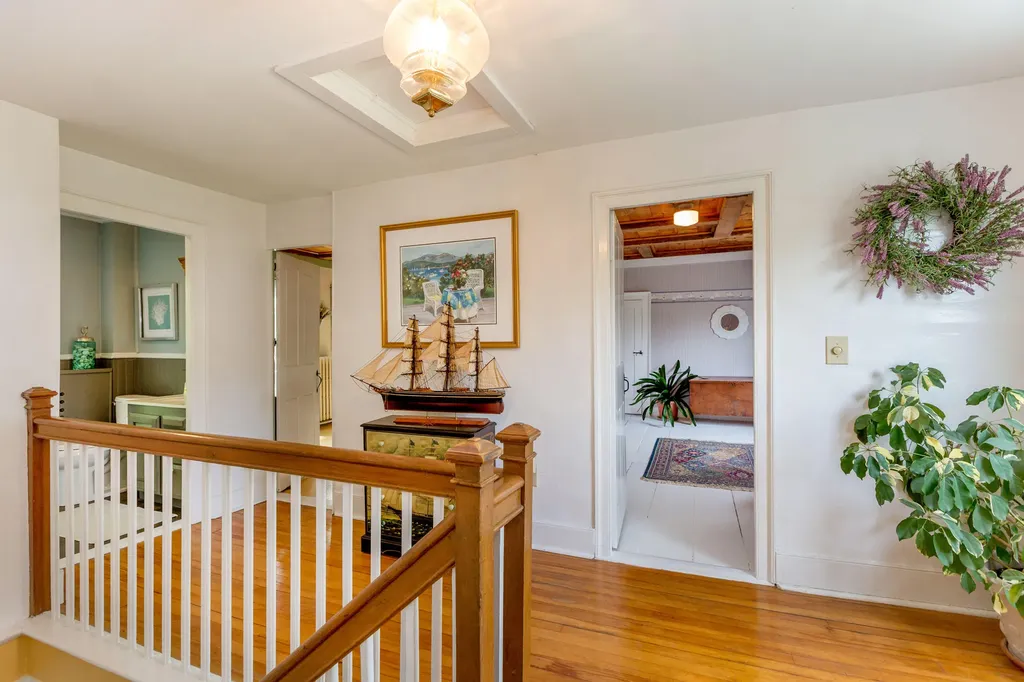3 Hooper Street Wiscasset ME 04578