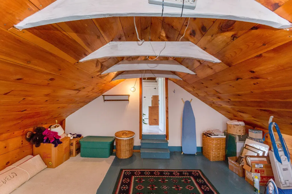 3 Hooper Street Wiscasset ME 04578