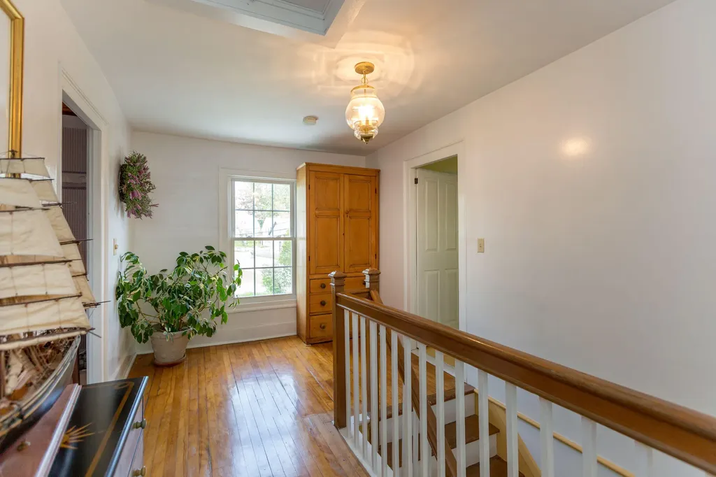 3 Hooper Street Wiscasset ME 04578