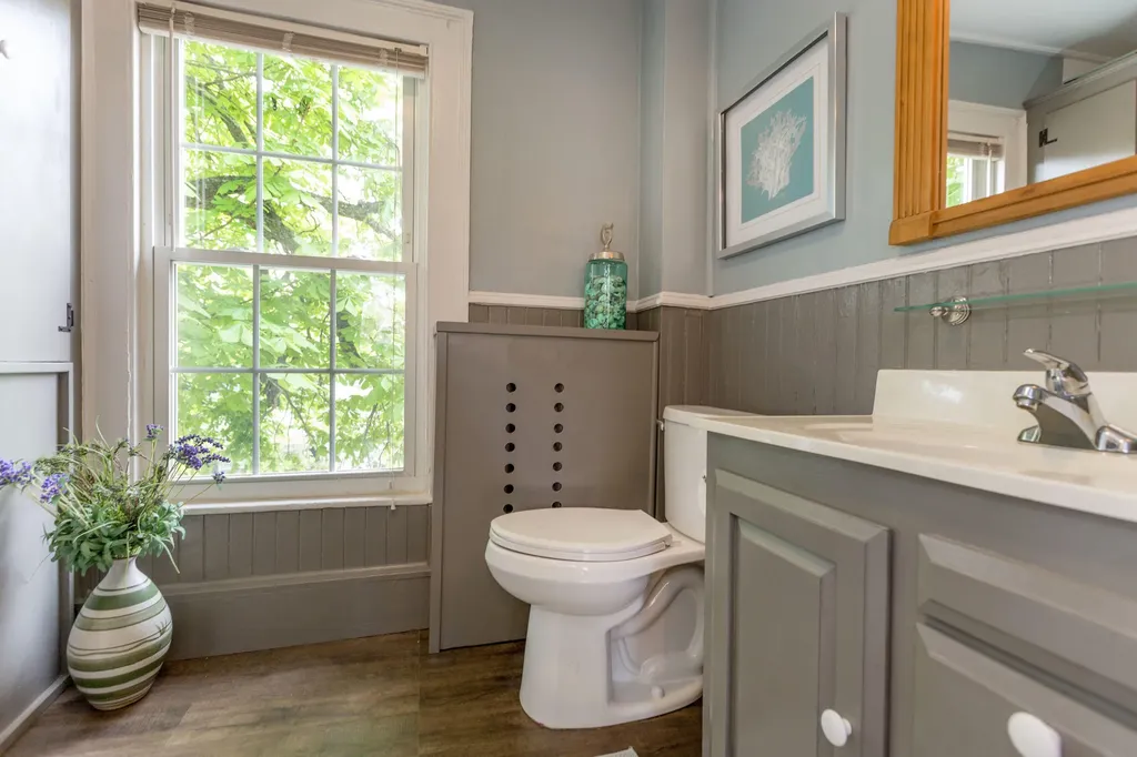 3 Hooper Street Wiscasset ME 04578