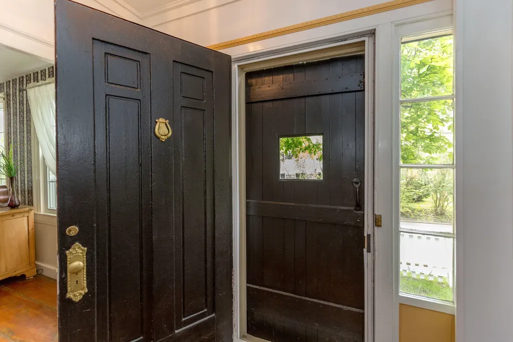 3 Hooper Street Wiscasset ME 04578