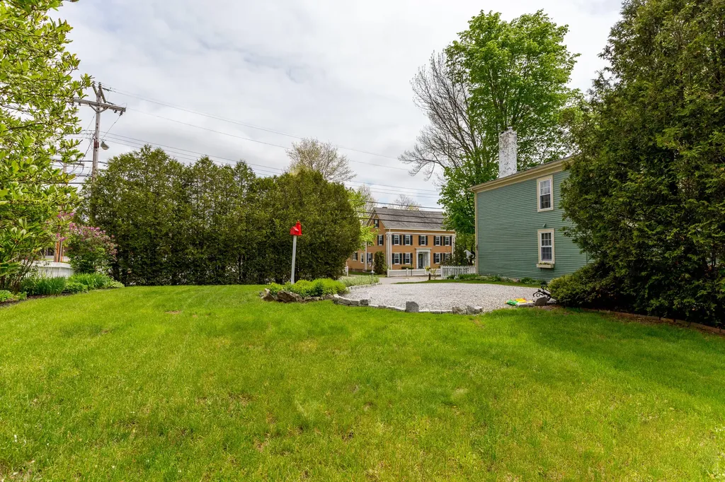 3 Hooper Street Wiscasset ME 04578
