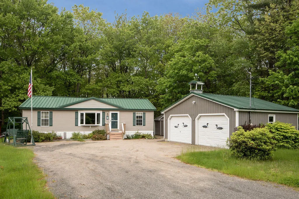 1231 Sanford Road Wells ME 04090