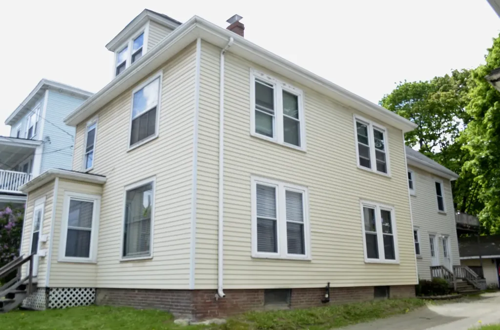 85 Cumberland Street Bangor ME 04401
