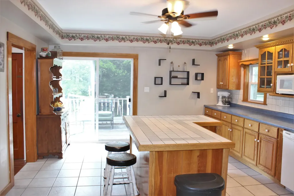 74 Poliquin Avenue Auburn ME 04210