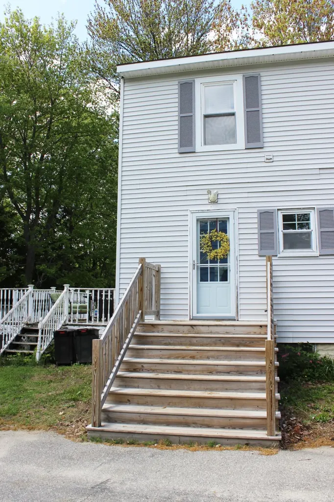 74 Poliquin Avenue Auburn ME 04210