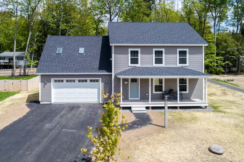 109 Forest Glen Lane Topsham ME 04086