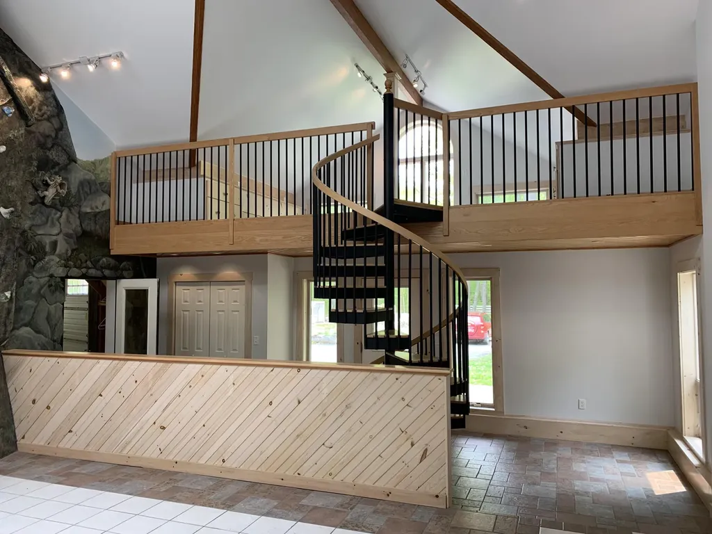 15 Cotton Lane Oxford ME 04270