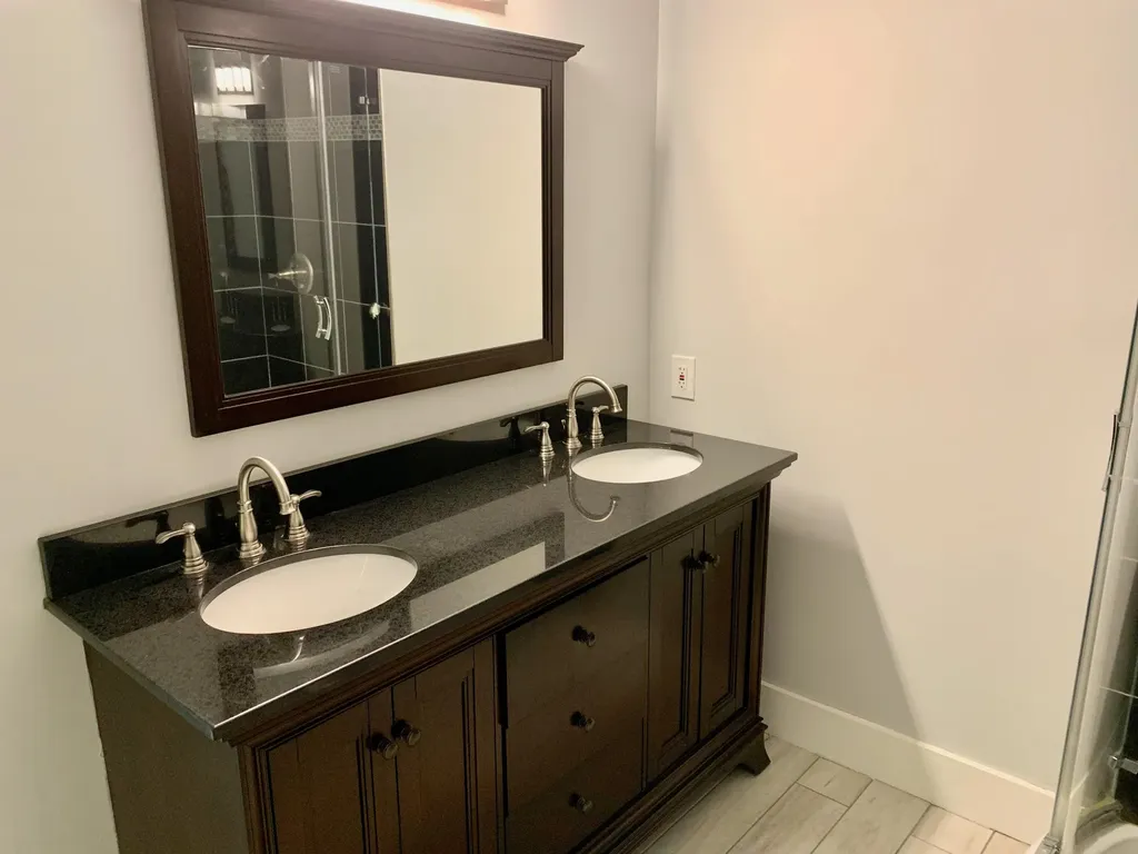 15 Cotton Lane Oxford ME 04270