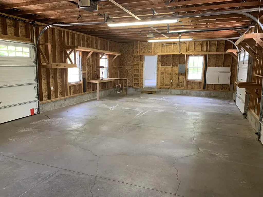 15 Cotton Lane Oxford ME 04270