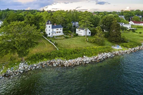 121 Perkins Street Castine ME 04420