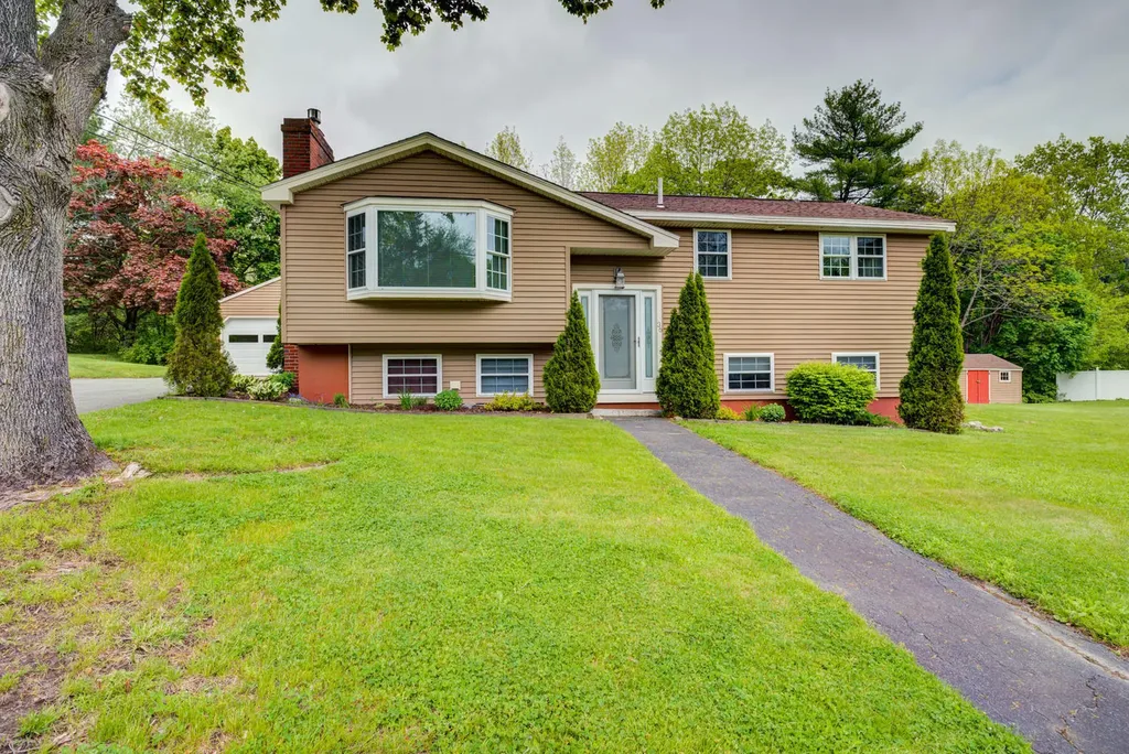 36 Constitution Drive Westbrook ME 04092