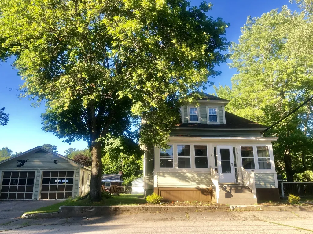 27 Whitman Street Sanford ME 04073