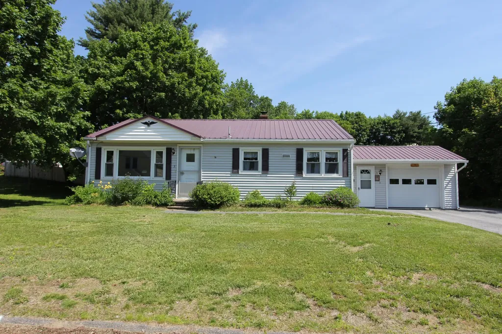 3 Nimitz Street Lewiston ME 04240